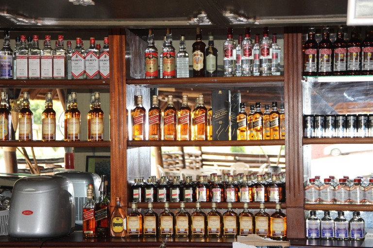 Food & Drinks 5, Forest Park Resort, Busiiro