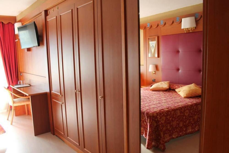 Bedroom 4, Grand Hotel Sestriere, Torino