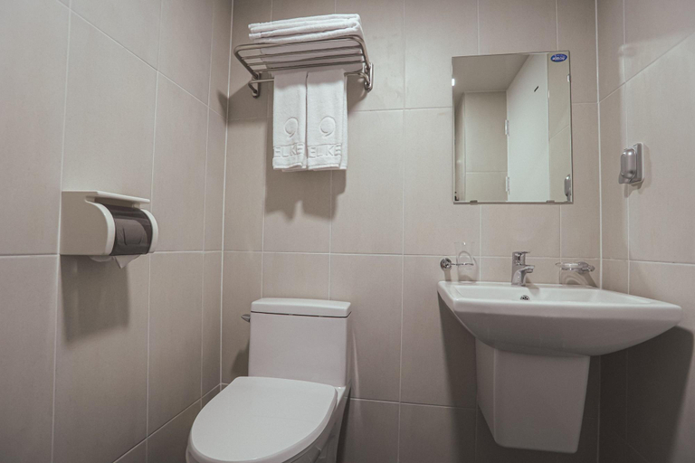 Bathroom 4, Kenny Stay Jeju Mosulpo - Hotel Kenny, Seogwipo