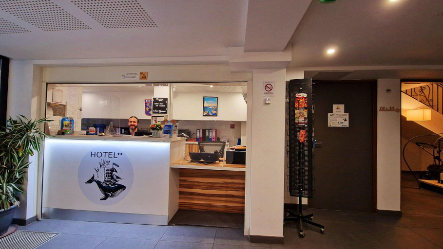 Lobby 4, Ha Tel Au Vala Ry, Hérault