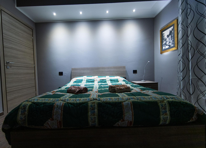 Bedroom 3, Binario 9 3-4, Torino