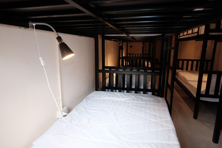 Bedroom 3, Khaosan Station - Adults Only, Phra Nakhon