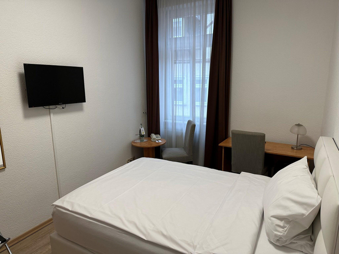 Bedroom 4, Hotel Goldenes Lamm, Rheingau-Taunus-Kreis