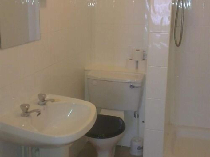 Bathroom 3, The Crown Hotel, Isle of Wight