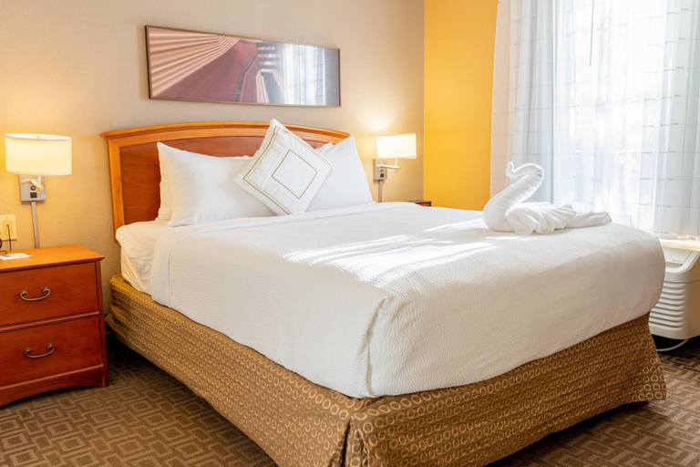 Bedroom 2, TownePlace Suites by Marriott Dallas Las Colinas, Irving