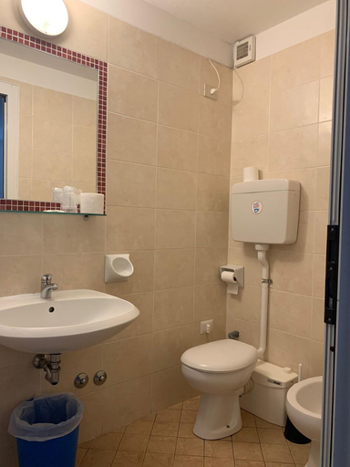 Bathroom 4, Hotel Villa Isola, Rimini