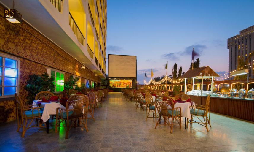 Food & Drinks 5, Mehran Hotel, Karachi