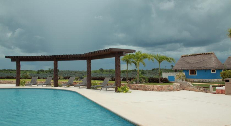 Pool 2, Hacienda Viva Sotuta de Peón, Tecoh