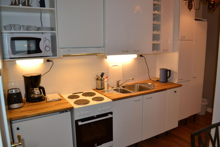 Room 2, Salpalinjan Hovi, South Karelia
