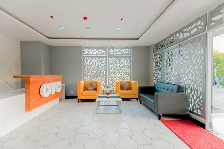 Lobby 5, OYO Flagship 750 Mont Blanc, Bekasi