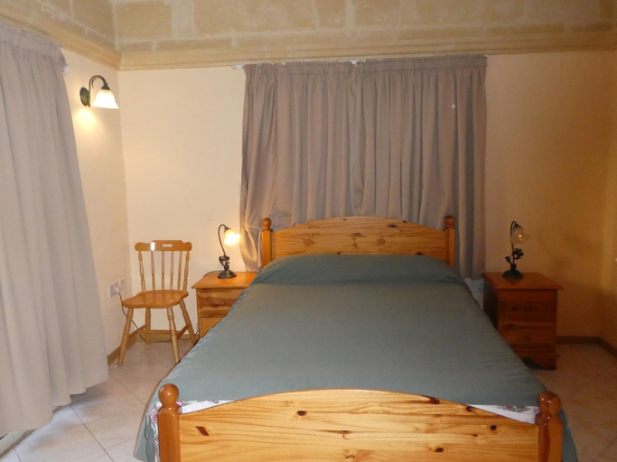 Room 5, San Antonio Guest House