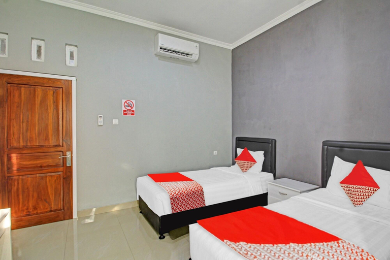 Room 4, OYO 90767 Gm Guest House, Wonogiri