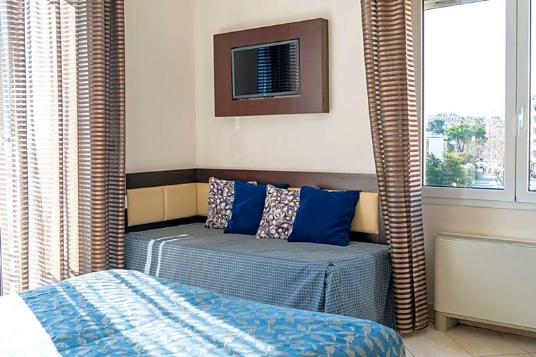 Bedroom 4, Marinella, Imperia