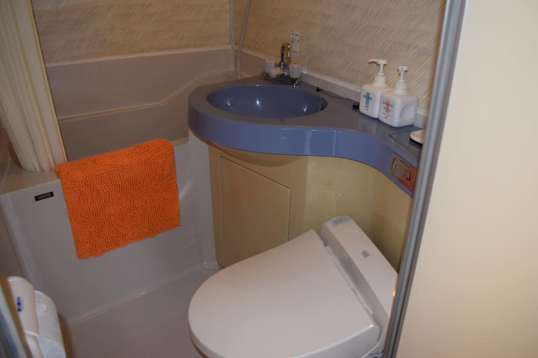 Bathroom 4, Seaside Resort Pension Surfrider, Nishiizu