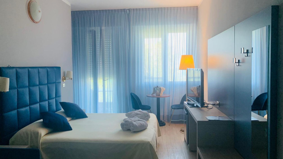Bedroom 3, Majestic, Pesaro E Urbino