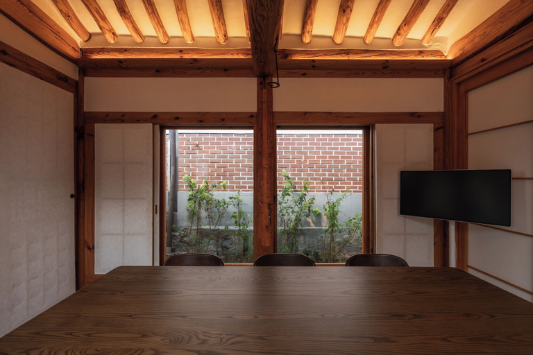 Living room 2, The Prima Hotel Hanok Dambakjae Gyedong, Jongno