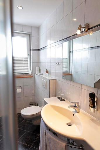 Bathroom 4, Zum Hirschen, Schwarzwald-Baar-Kreis