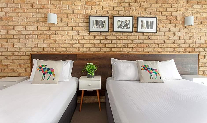 General view 4, Sunshine Coast Motor Lodge, Maroochy - Paynter-Petrie Creek