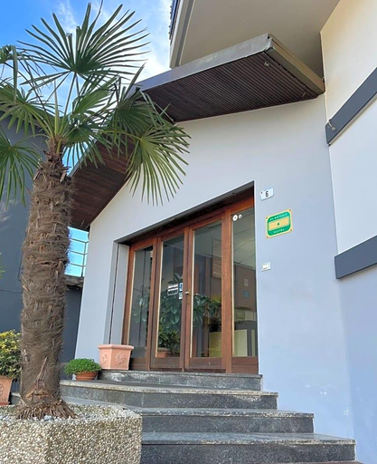 Exterior & Views 2, Aurora, Lecco