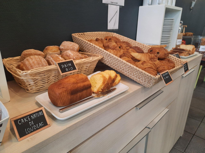 Food & Drinks 4, Hotel de la Gare Brest, Cher