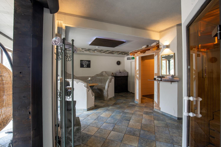 Bathroom 5, Tyrol, Innsbruck Land