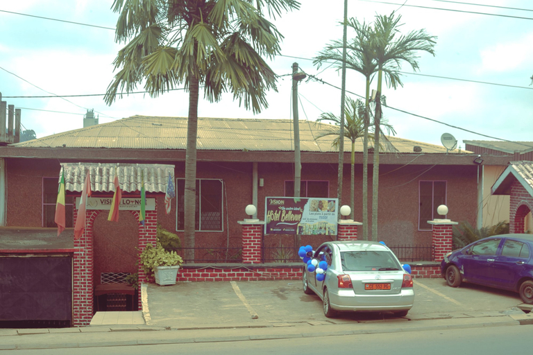 Property grounds, Hôtel Belle Vue Yaounde, Mfoundi