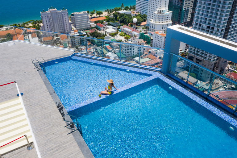 Pool 5, DQua Hotel and Apartment, Nha Trang