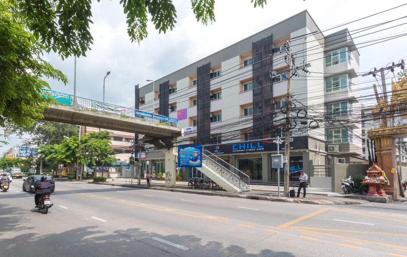 General view 2, J R Mansion On Nut 25, Suan Luang