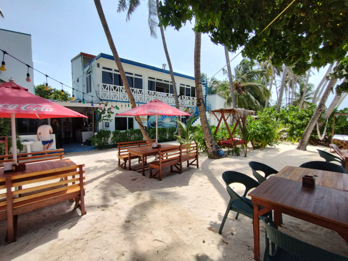 Public Area 3, Batuta Maldives Surf View Guesthouse, Kaafu Atoll