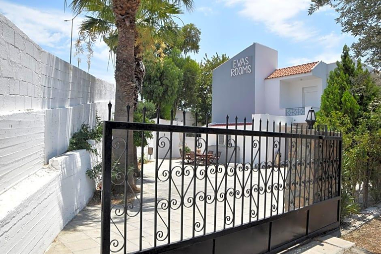 Public Area 3, Eva's Rooms, South Aegean