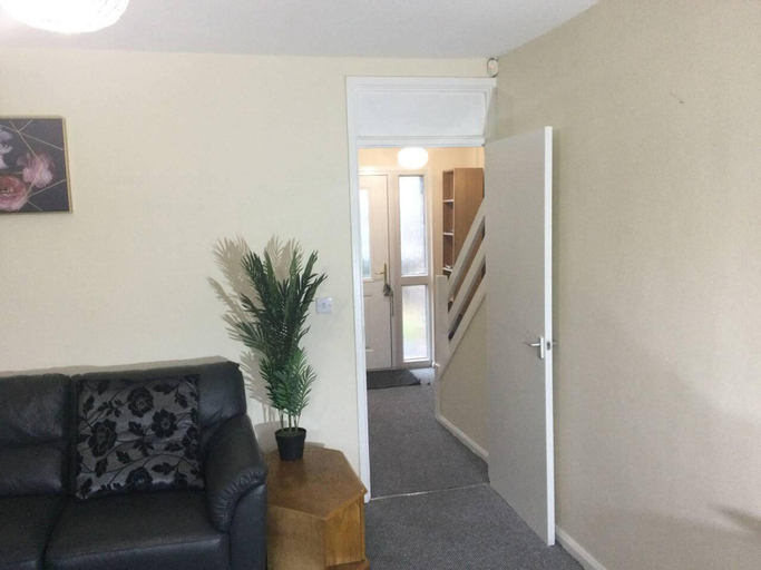Public Area 4, Nice Residential Within Easy Reach To Town, Manchester