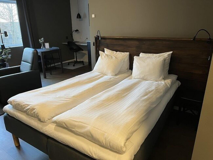 Room 2, Magnolia House, Sollentuna