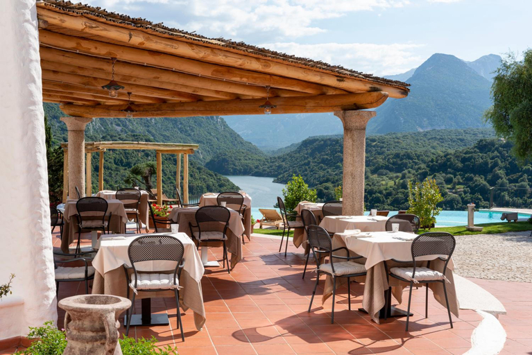 Food & Drinks 5, Hotel Cedrino, Nuoro