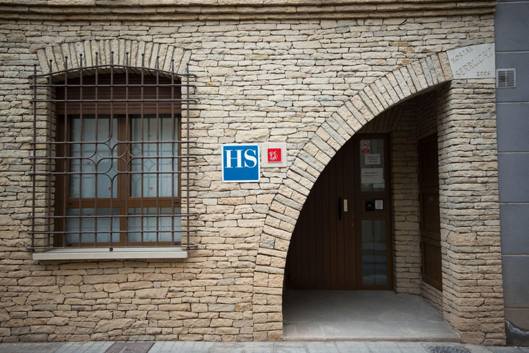 Exterior & Views 2, Hostal Serruchi, Teruel