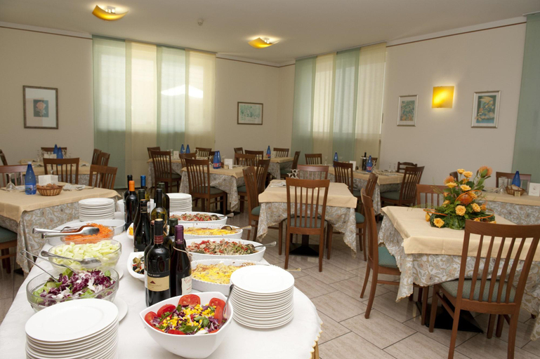 Food & Drinks 5, Hotel Caravel, Chieti