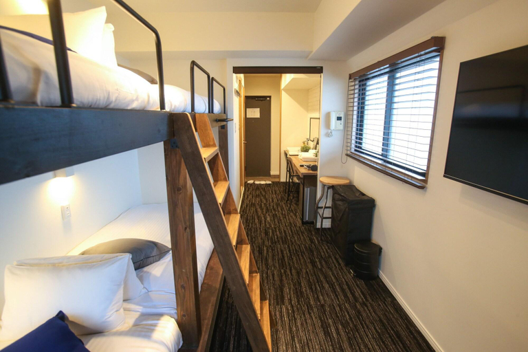 Room 3, N.33 Hakata Sta. East, Fukuoka