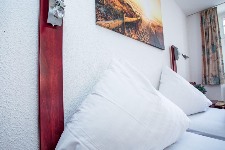Bedroom 2, Hotel Ratskeller, Düren