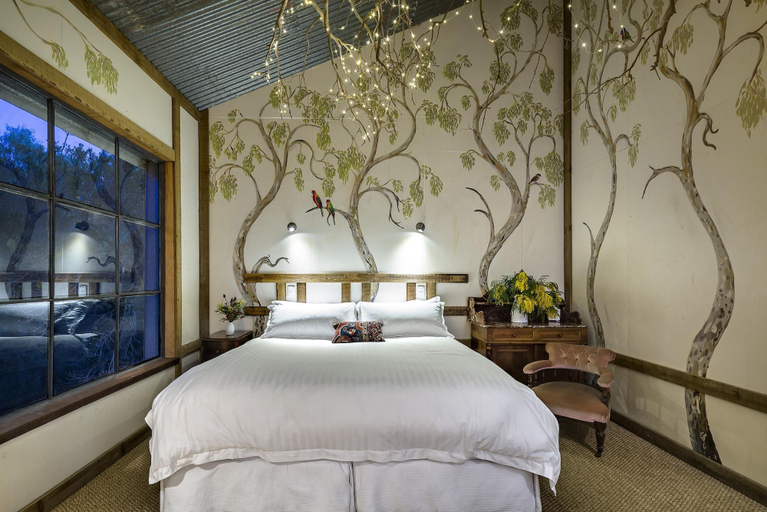 Room 4, Al Ru Farm, Adelaide