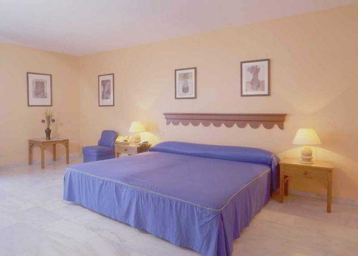 Room, Benabola , Málaga