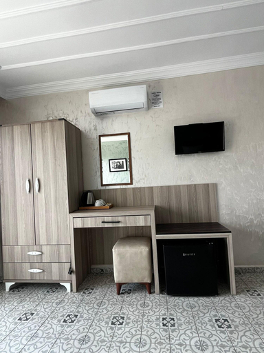 Room 3, Cundera Hotel, Ayvalık