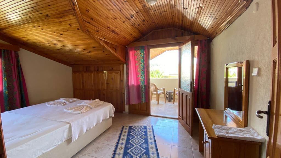 Bedroom 3, Erasmus Apart Hotel, Ortaca