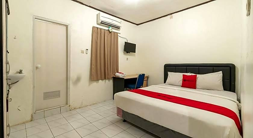 General view 5, Reddoorz Near Pondok Indah Water Park, South Jakarta