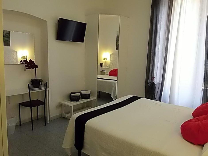 Room 3, Birillo, La Spezia