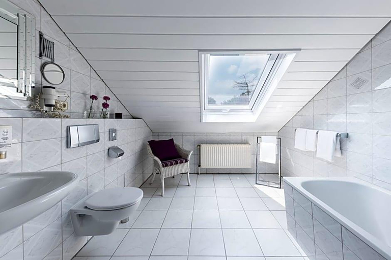 Bathroom 4, Alte Post, Krefeld