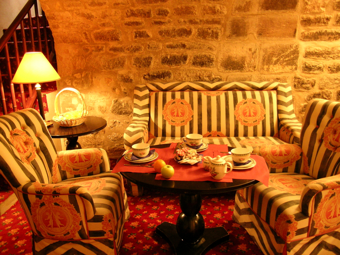 Others 4, Prince de Condé, Paris