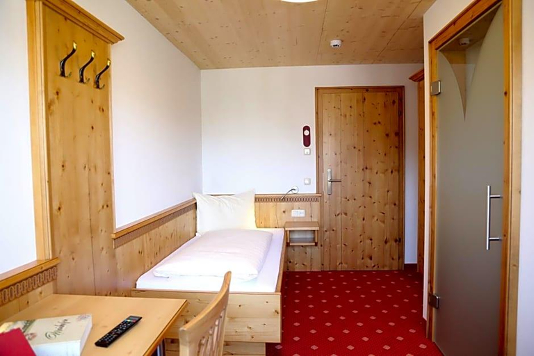Bedroom 3, Quehenberger, Zell am See