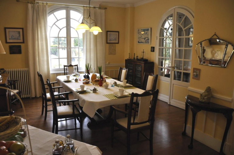 Restaurant, Villa Des Iris, Oise