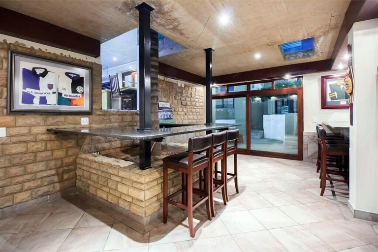 Food & Drinks 5, Inn On Mars, City of Tshwane