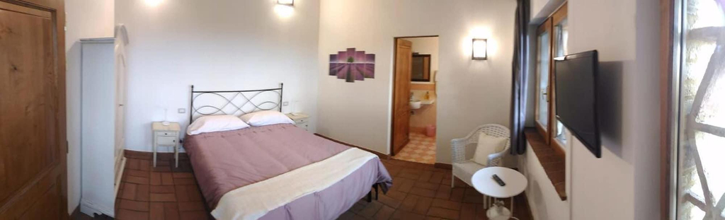 Room 2, Capanna 1826, Siena