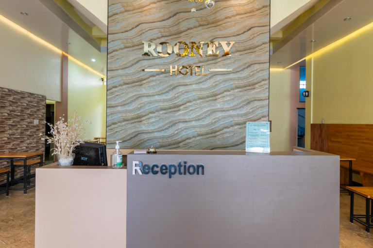 Lobby 5, RedDoorz Plus near Ramayana Pematangsiantar, Pematangsiantar
